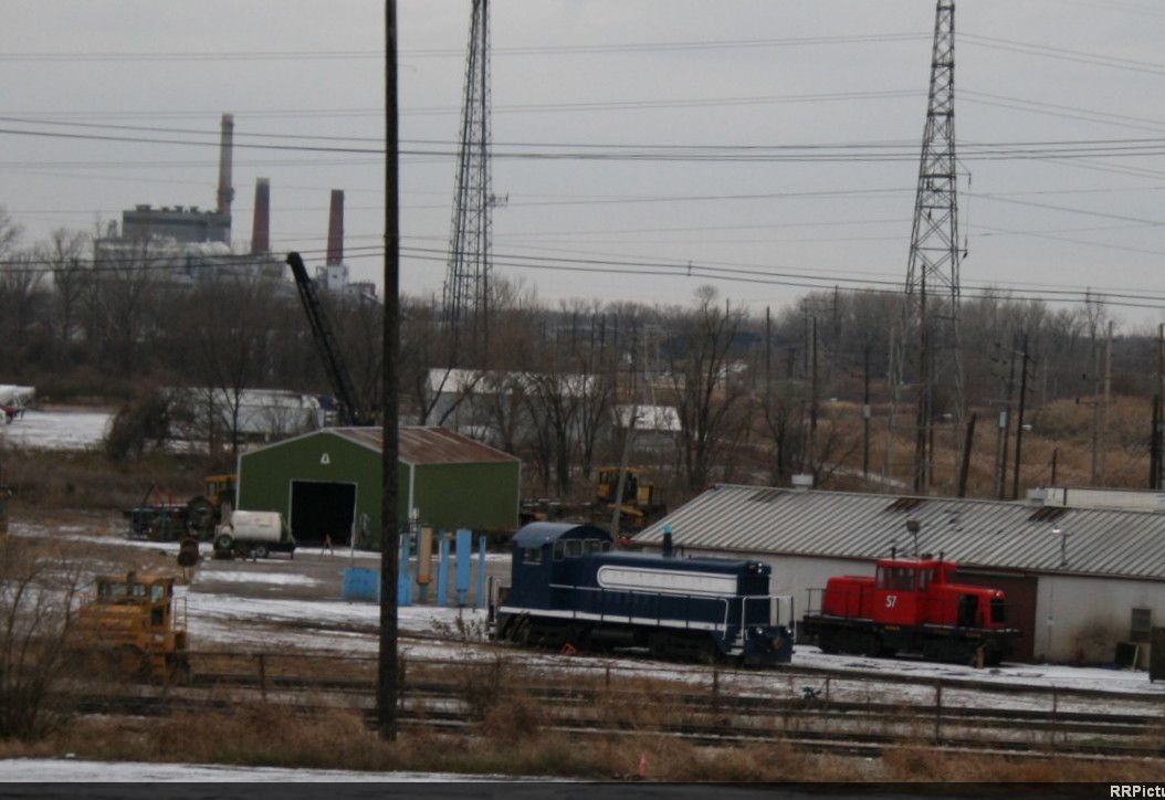 Anyone know what the reporting marks are on these 2?