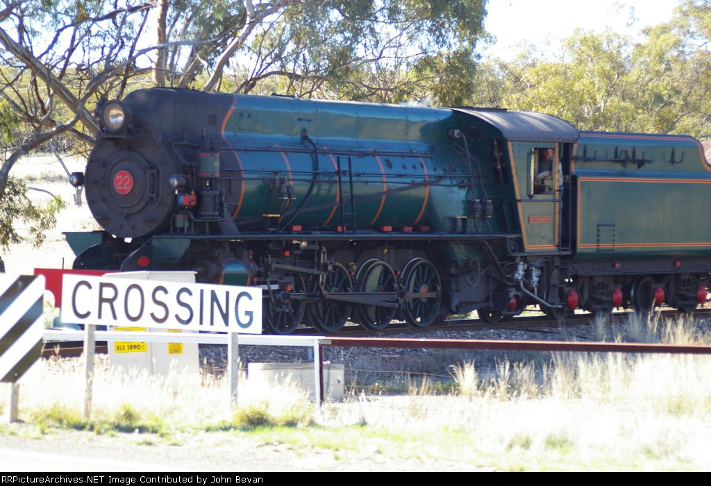 W22 4-8-2 Steam Loco