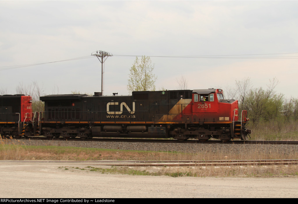 CN 2651