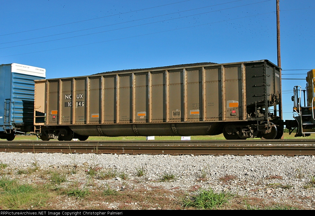 NCUX 10846 on UPRR MMUFW-25