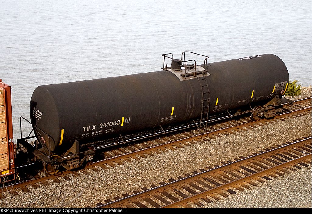 TILX 251042 on UPRR MRVSJ-07