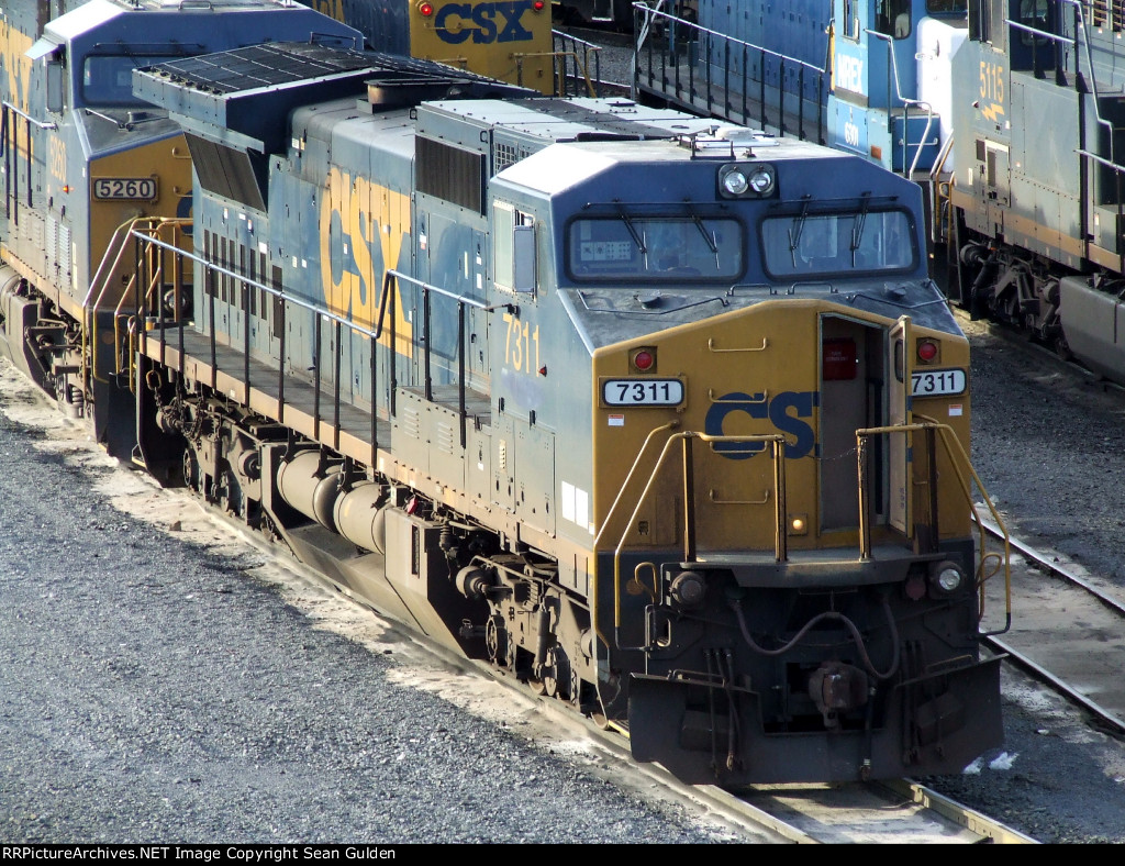 CSXT GE C40-8W 7311