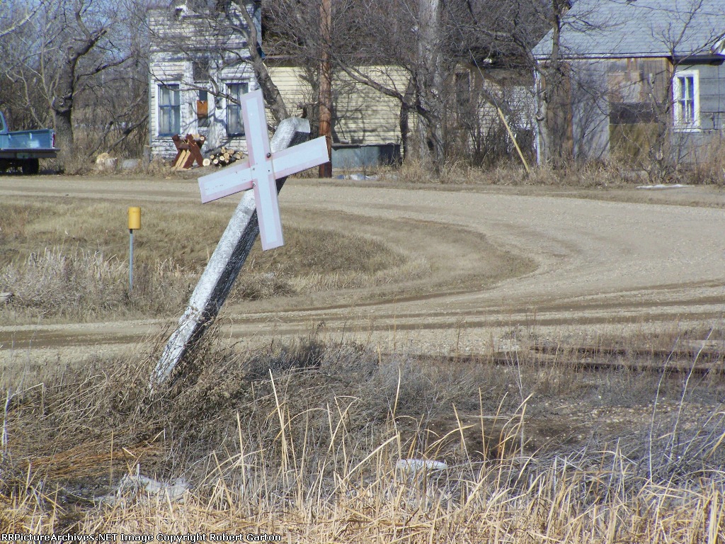 Crossbuck on the Canadian Side of the Border