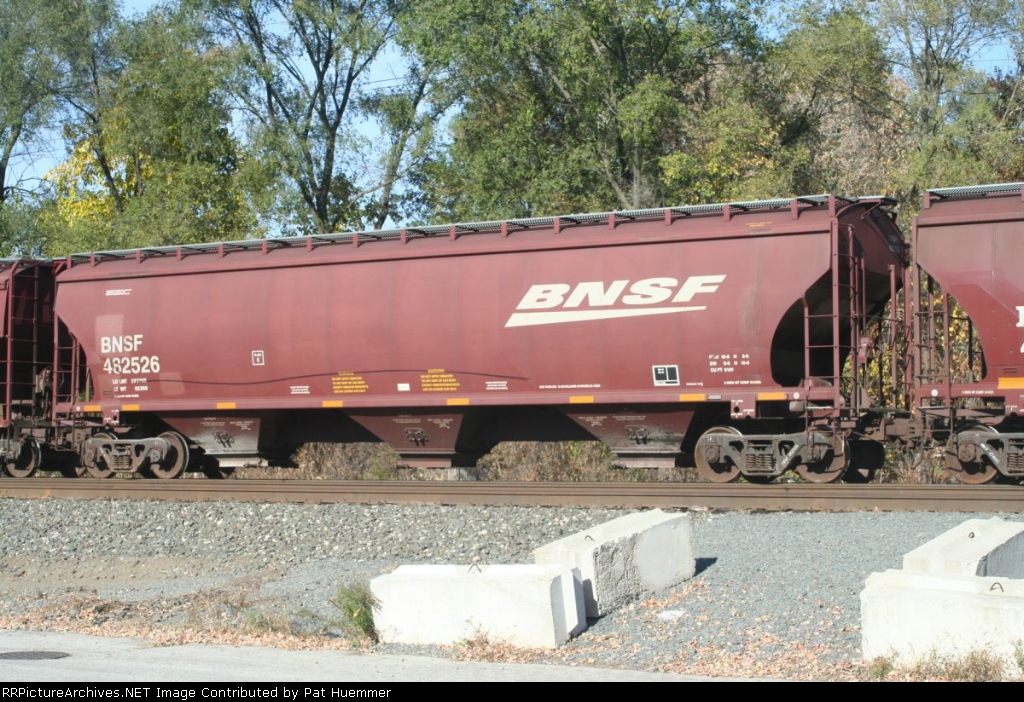 BNSF 482526