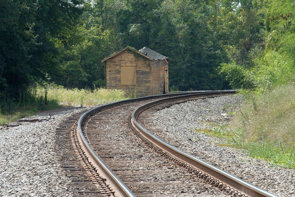 Motorcar shed? at the diamond