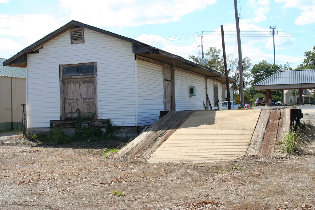 Doniphan Kensett & Searcy depot