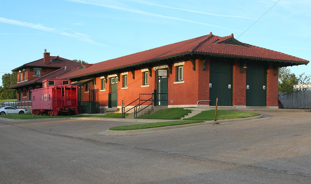 1912 MOPAC depot