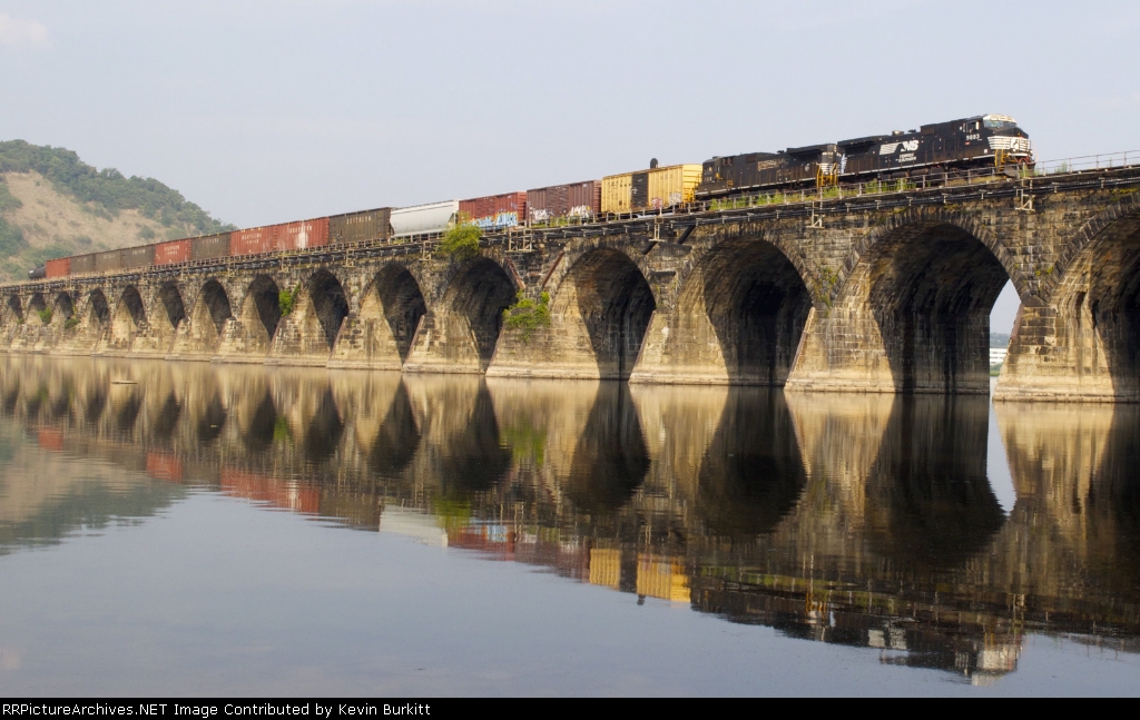 Bridgeview #9893, 19G