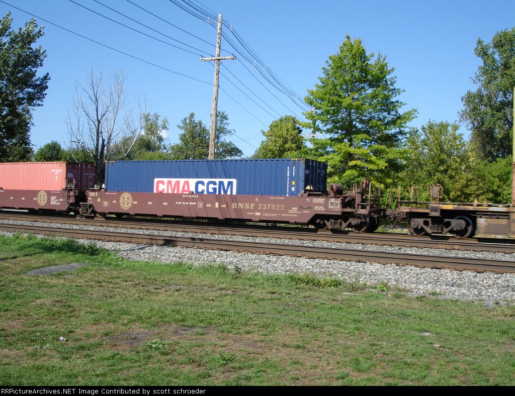 BNSF 237522B Double Stackcar w/ECMU Container #977952 EB
