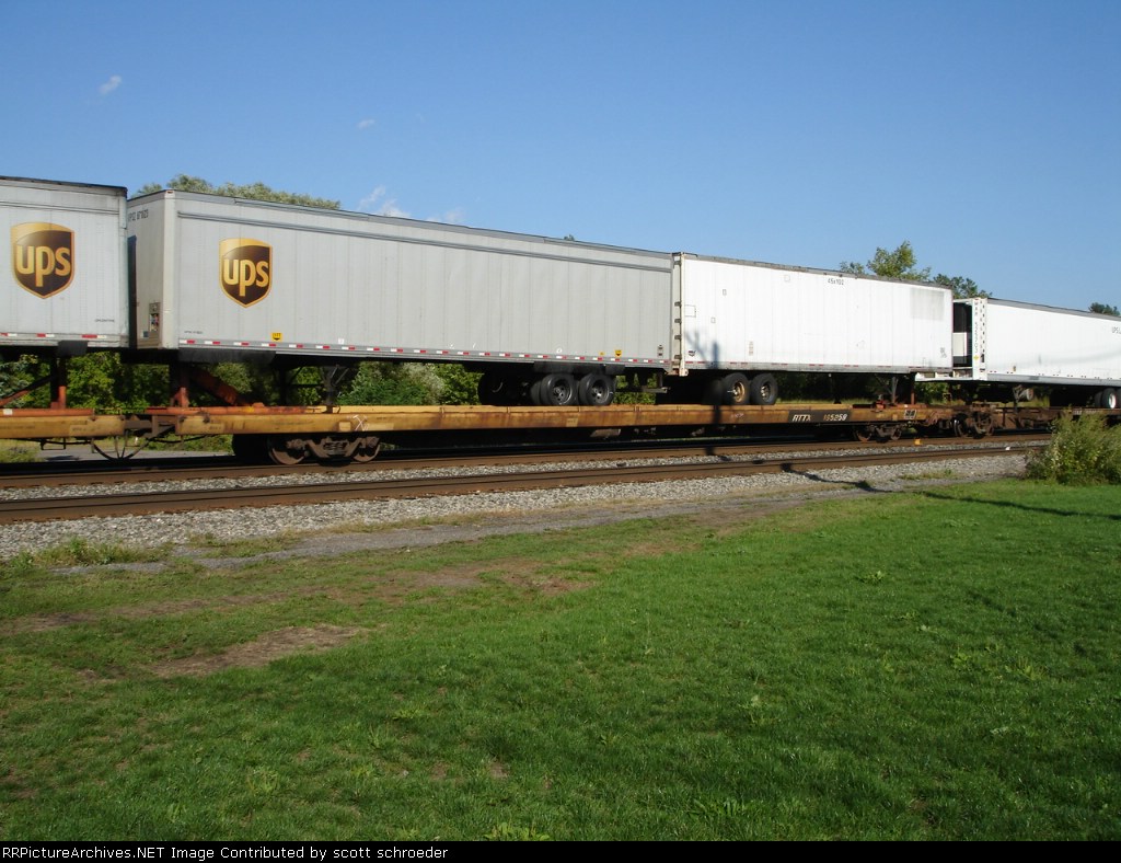 RTTX 155258 Flatcar w/UPSZ Trailer #871829