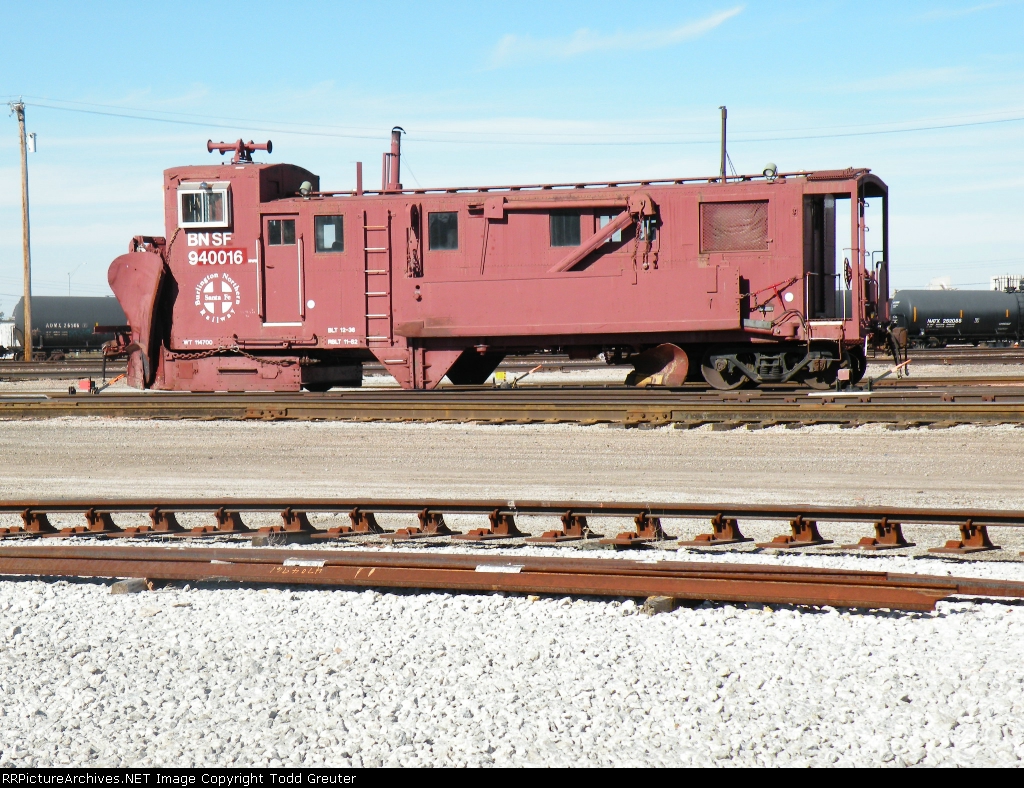 BNSF 940016 Snow Plow