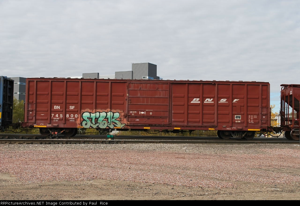 BNSF 745800