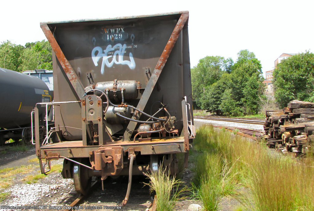 WWPX 1029 (ex-CNHX 902119, ex-CPHX 799840)