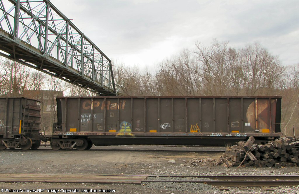 WWPX 1032 (ex-CPHX 799791) in CP Rail paint