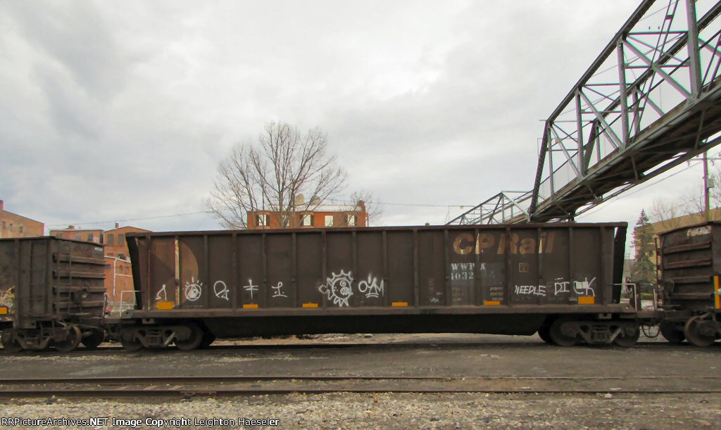 WWPX 1032 (ex-CPHX 799791) in CP Rail paint