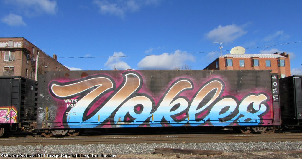 WWPX 1038 (ex-RRLX 1001, ex-BCOL 17806)