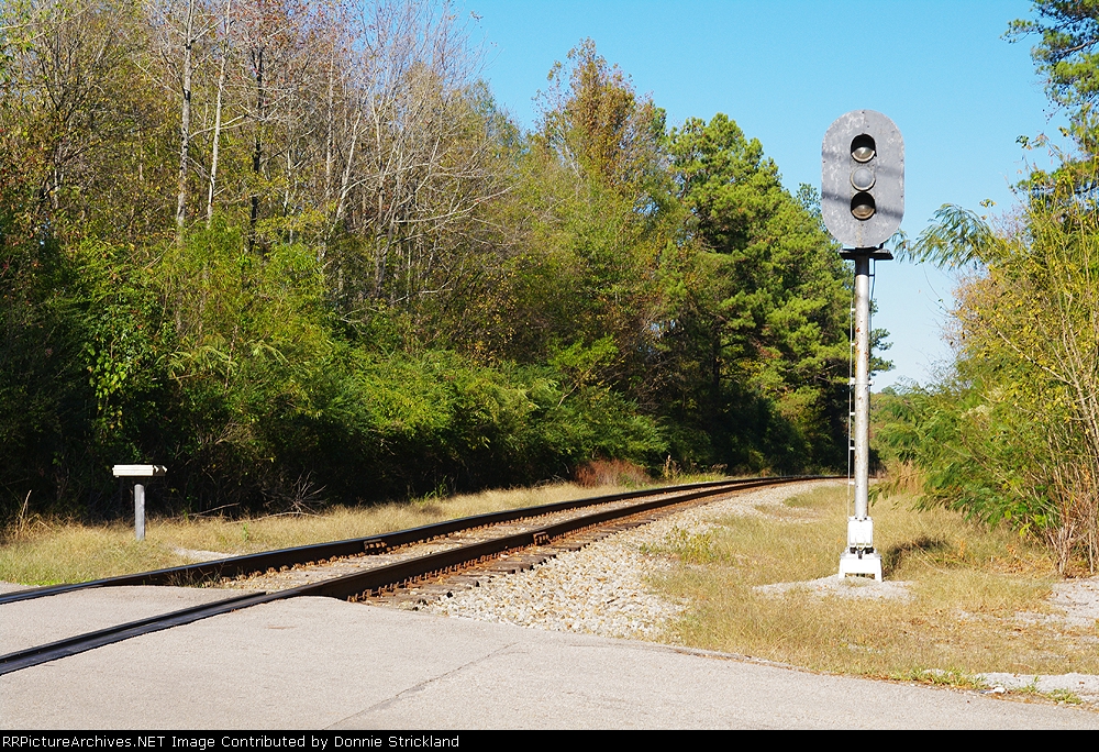 Old SAL signal at Johnson St. in Queenstown