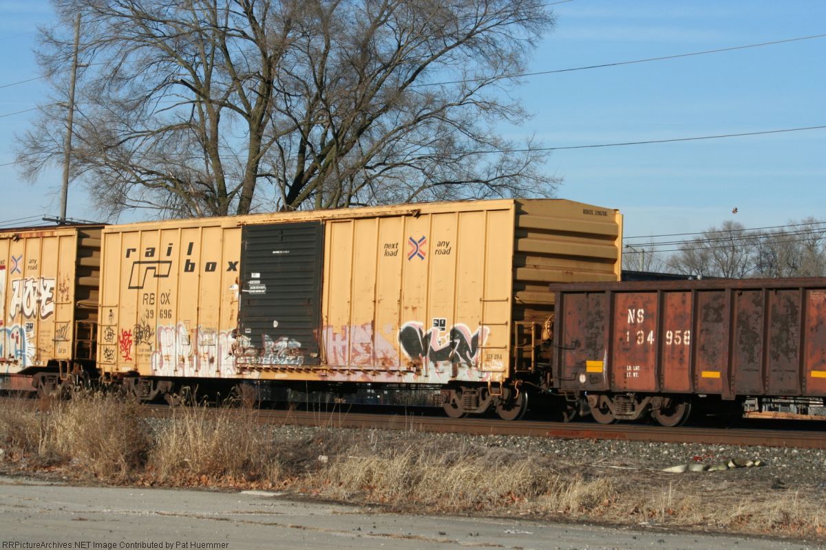 RBOX 39696