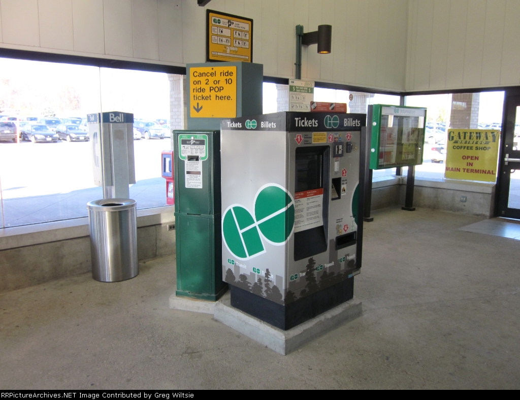 GO Transit Ticket Machine