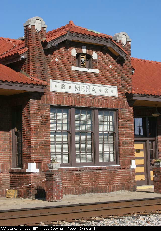 Mena Depot