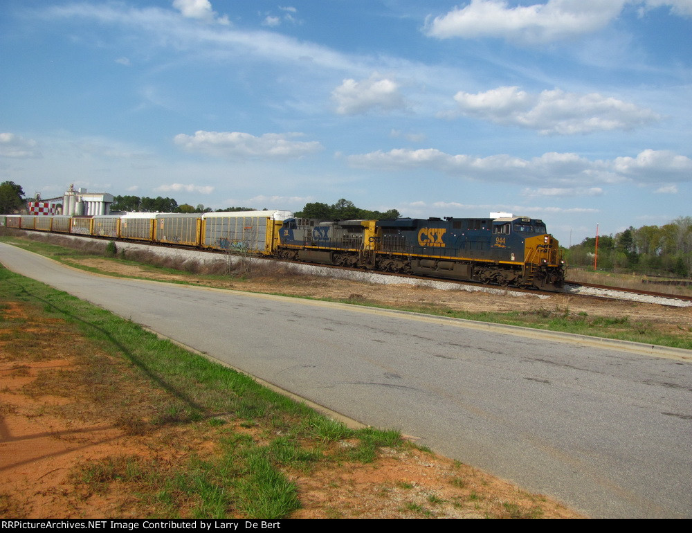CSX 944