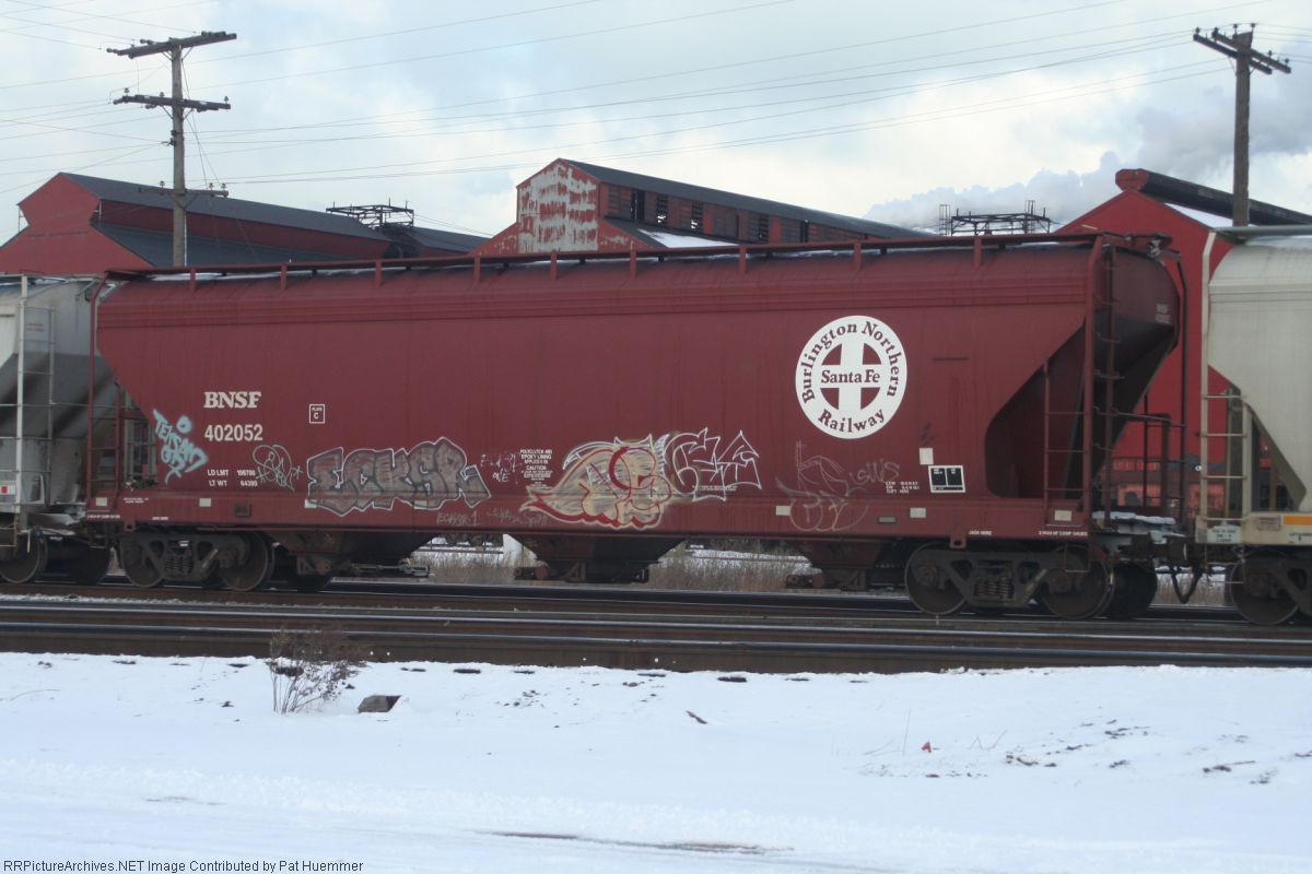 BNSF 402052