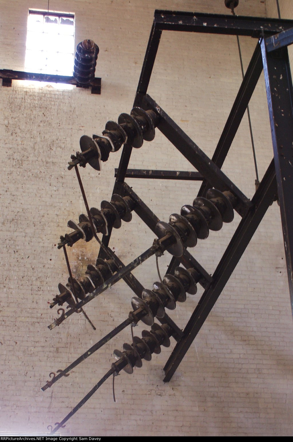 I bet this place had a hellofa hum going when it was in service.