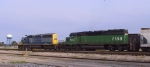 CSX 8147 leads HLCX southbound out of the yard