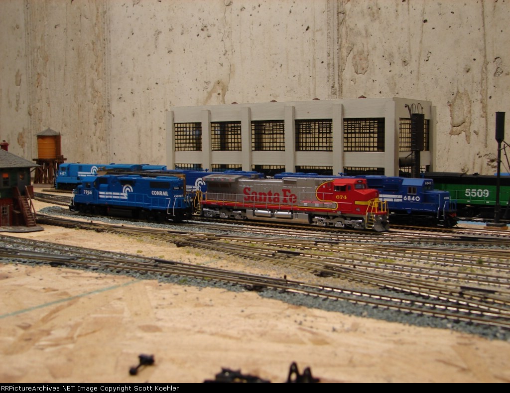Santa fe and Conrail power