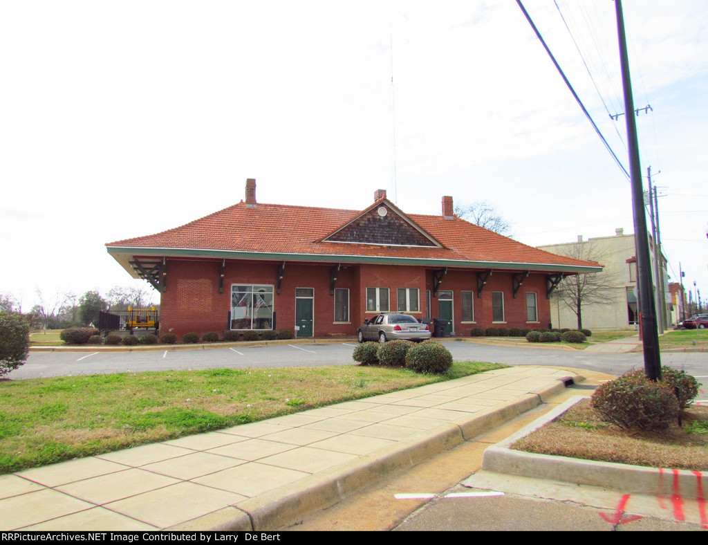 Well preserved station