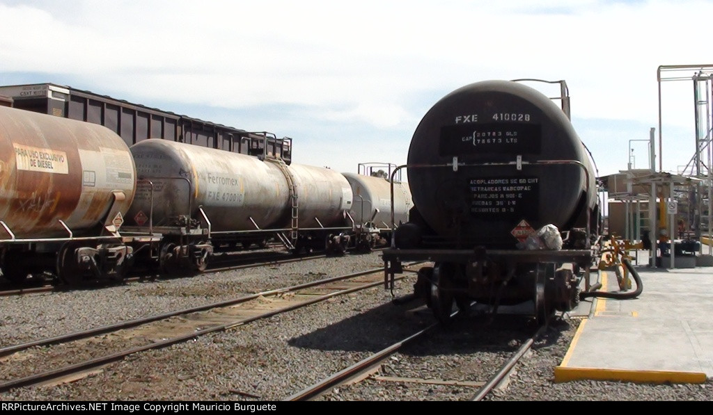 Ferromex tanks at the yard