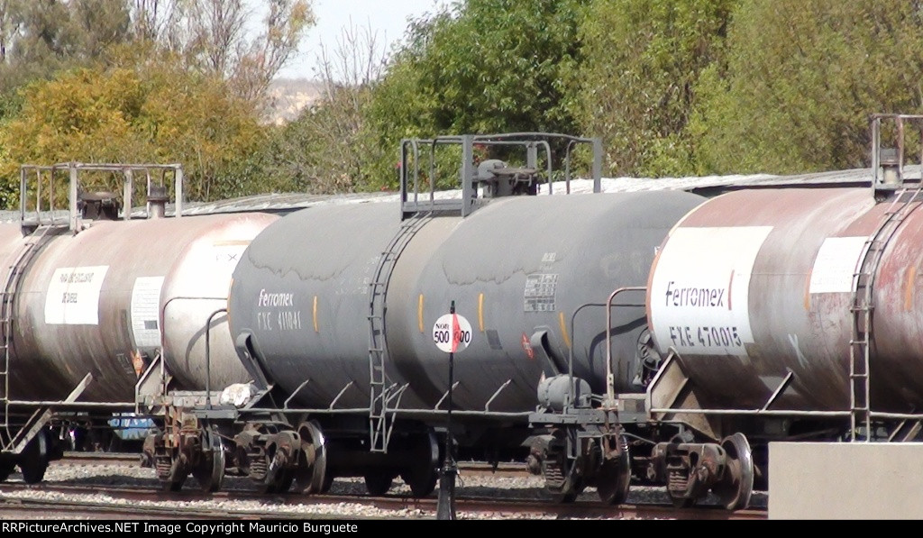 Ferromex tanks at yard