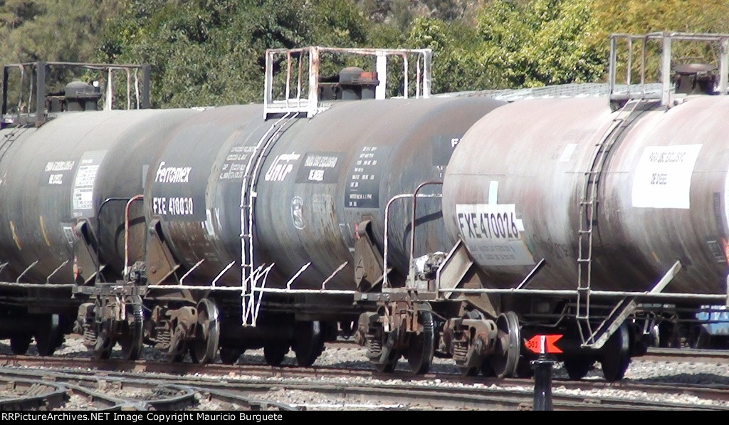 Ferromex tank cars