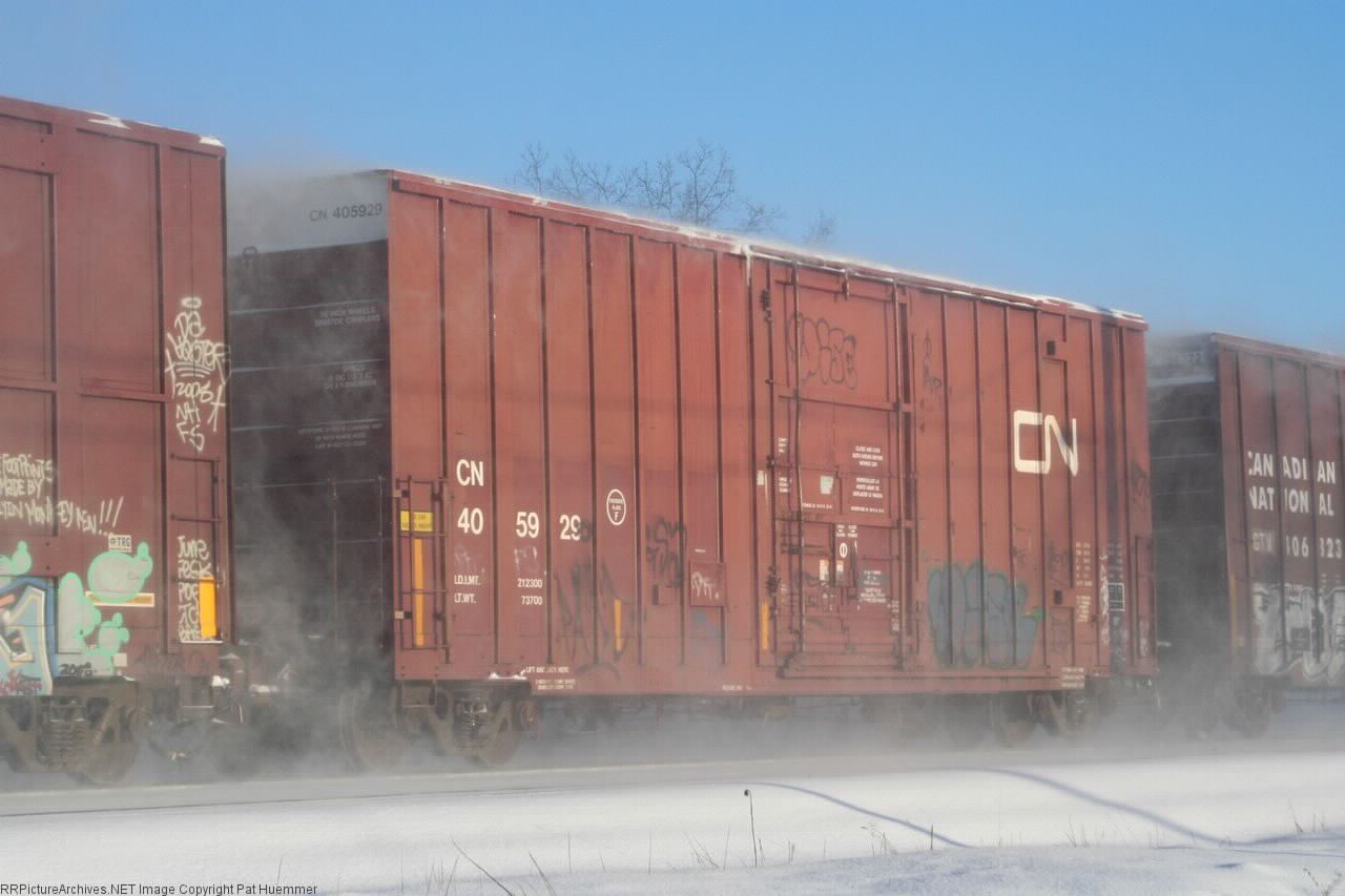 CN 405929