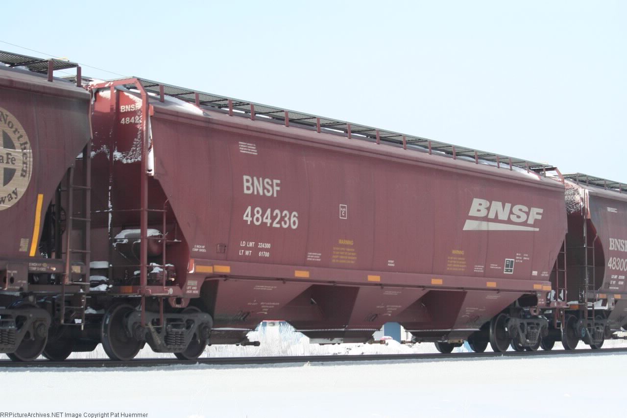 BNSF 484236