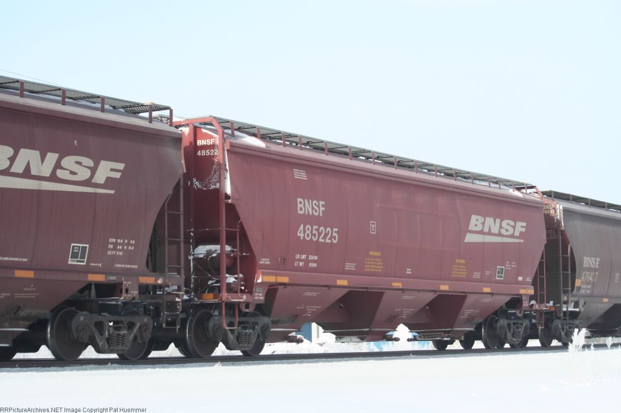 BNSF 485225