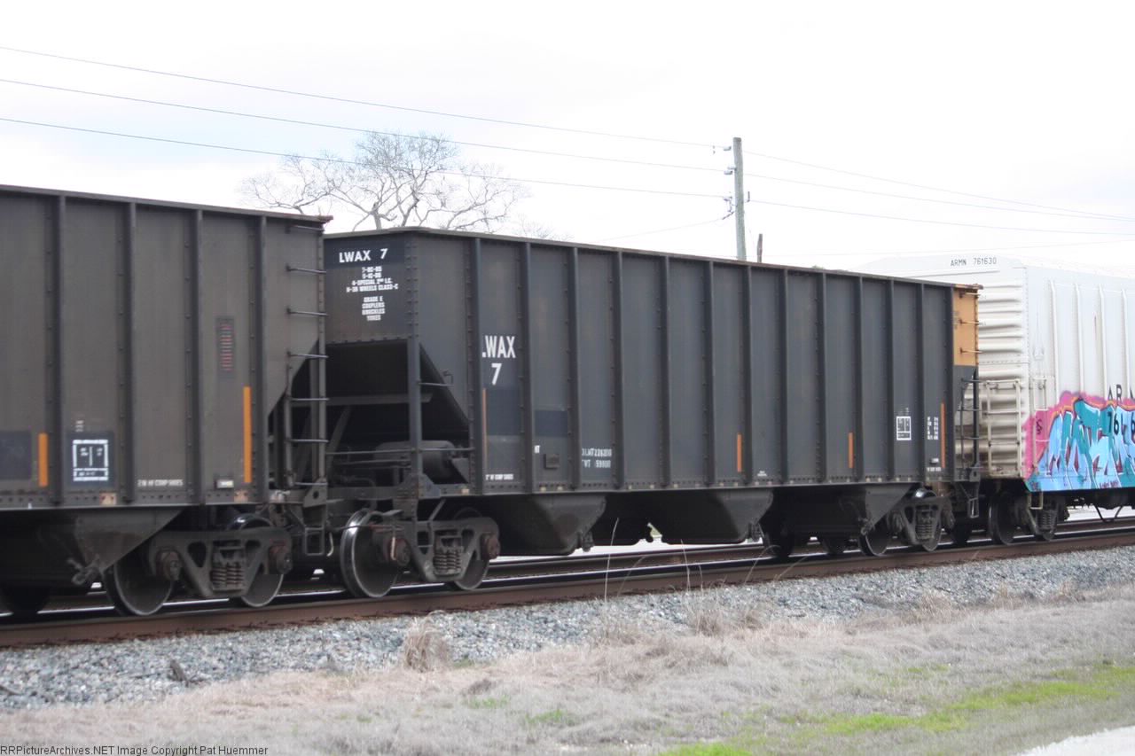 LWAX 7