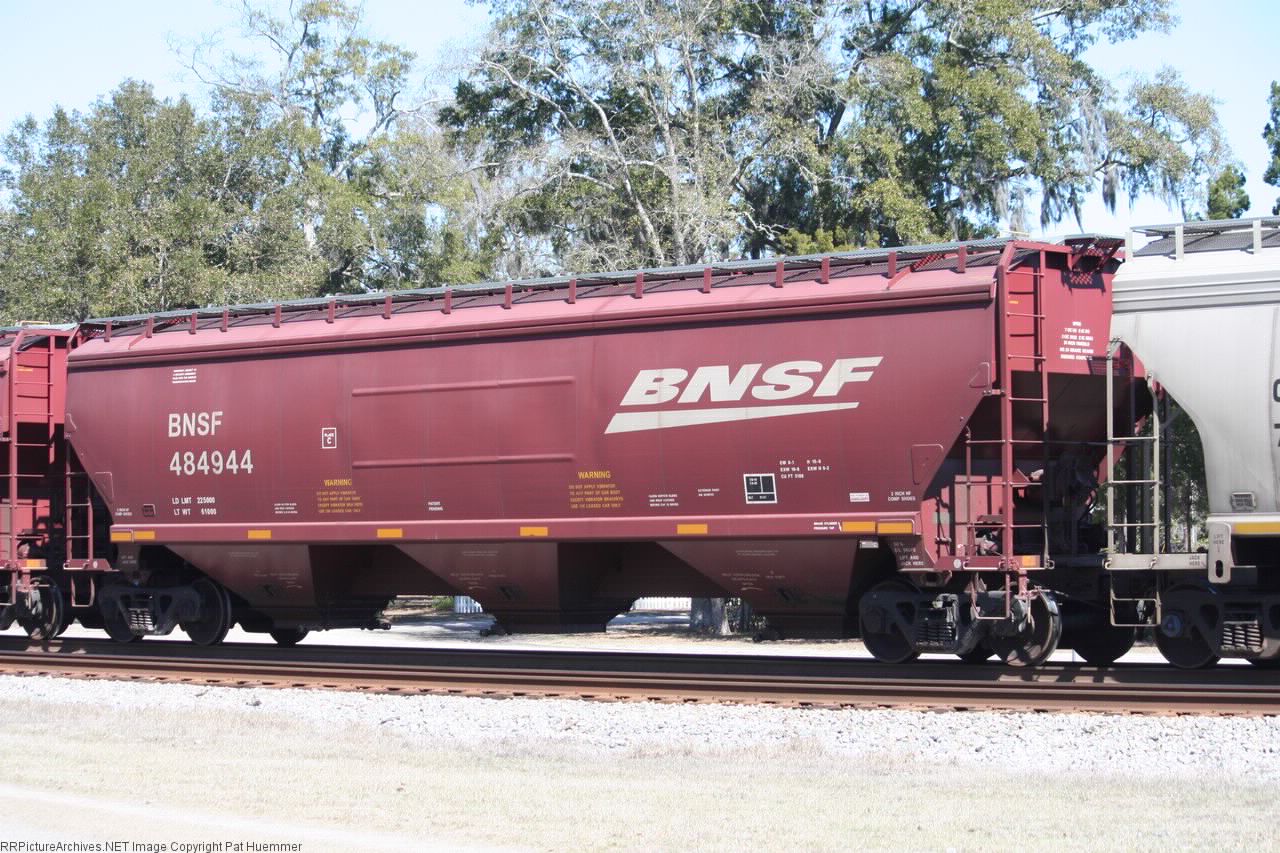 BNSF 484944