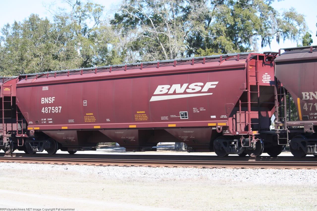 BNSF 487587