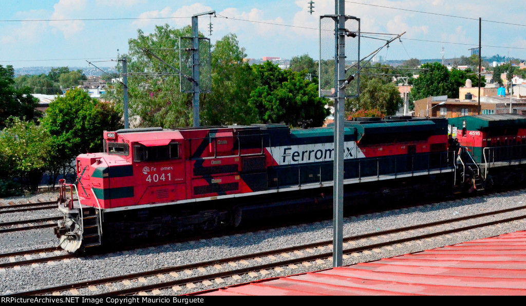 FXE SD70ACe heading north