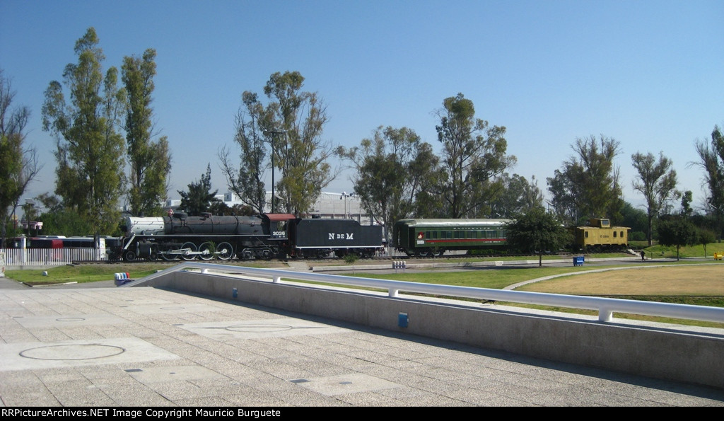 Steam train at Explora Museum