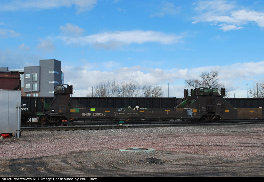 BNSF 236025