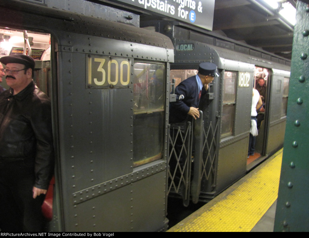 1936 R6 1300 and 1940 R9 1802