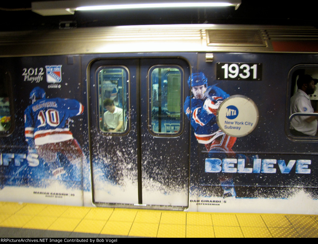 NY Rangers ad wrap