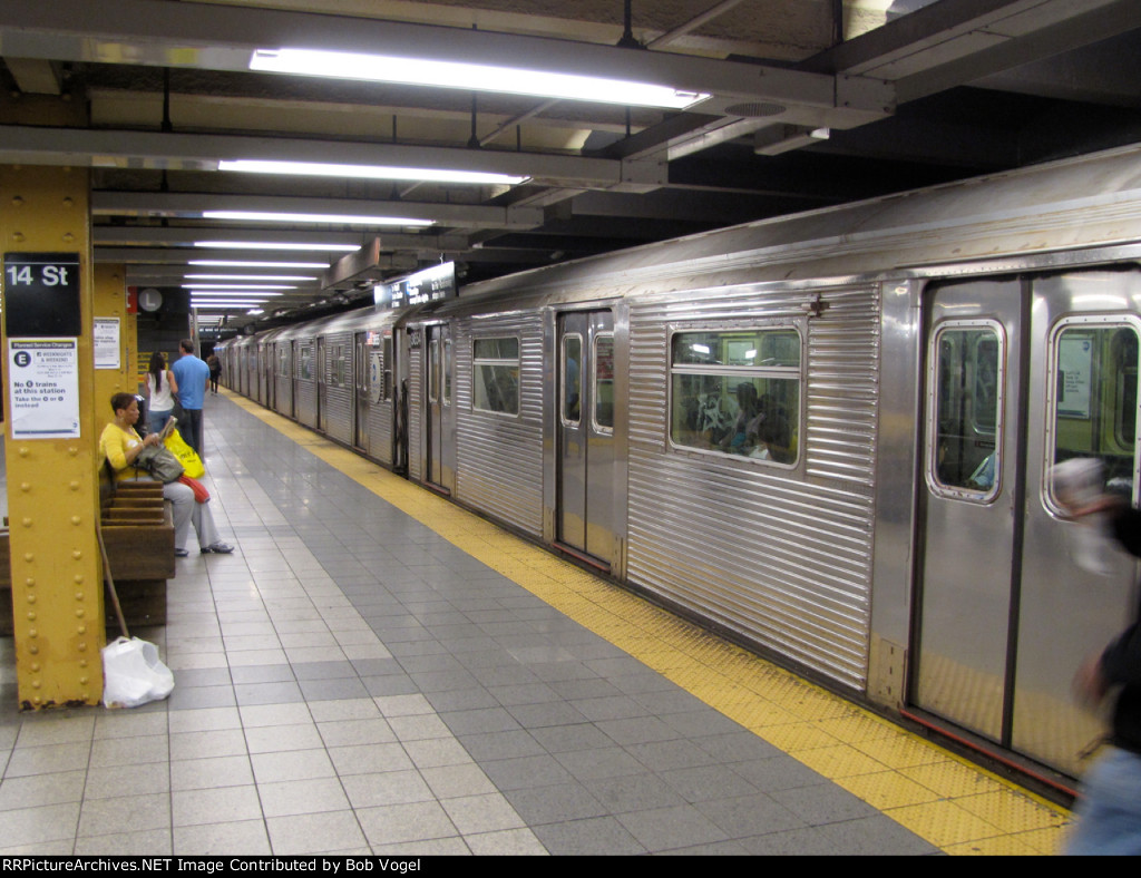 Budd R32A C train
