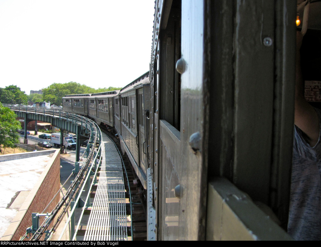 Lo-V 5483, 5290, and 5292