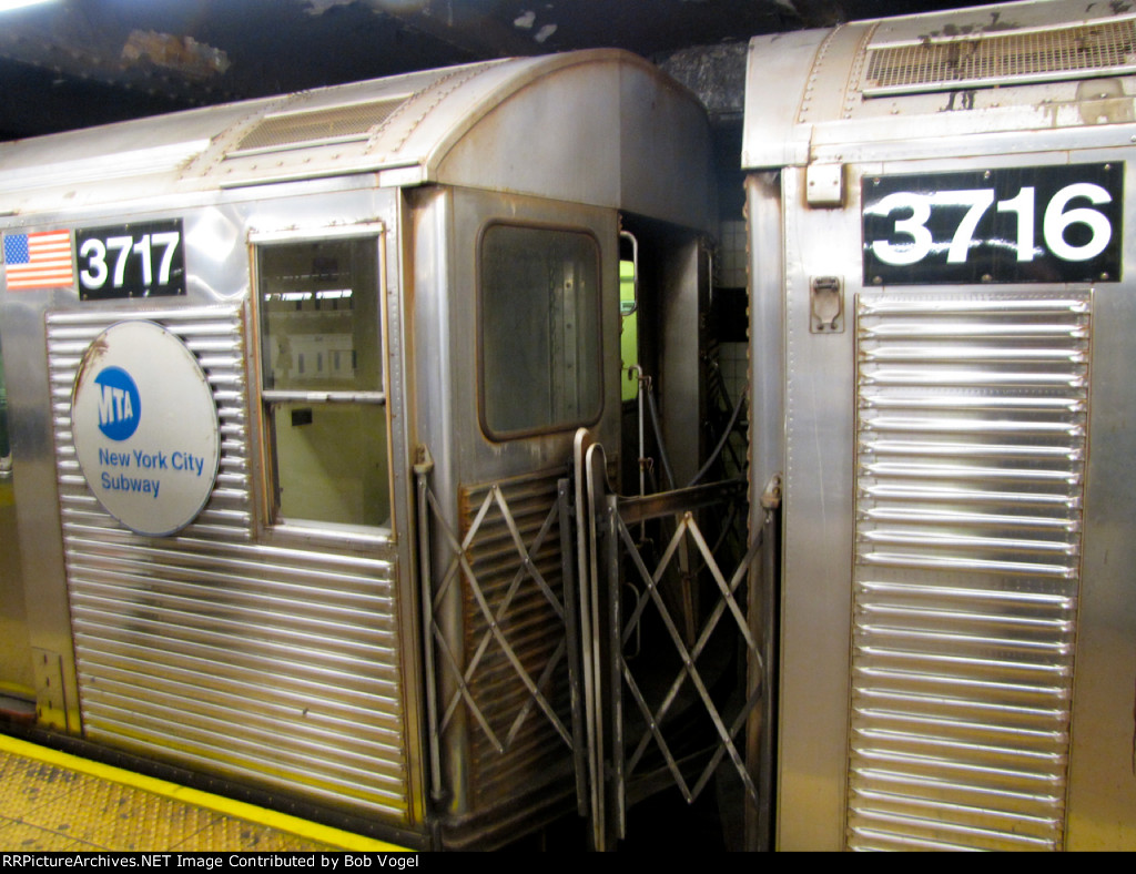 1964 Budd R32A 3717 and 3716