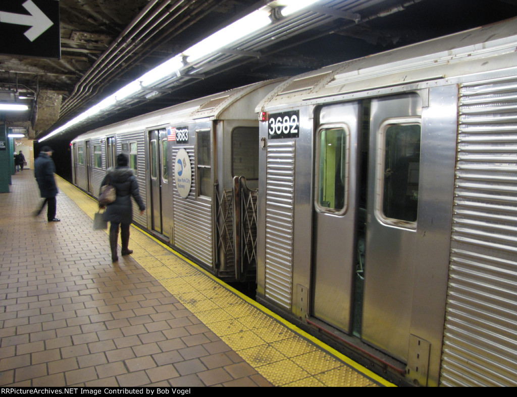 1964 Budd R32A 3683 and 3682