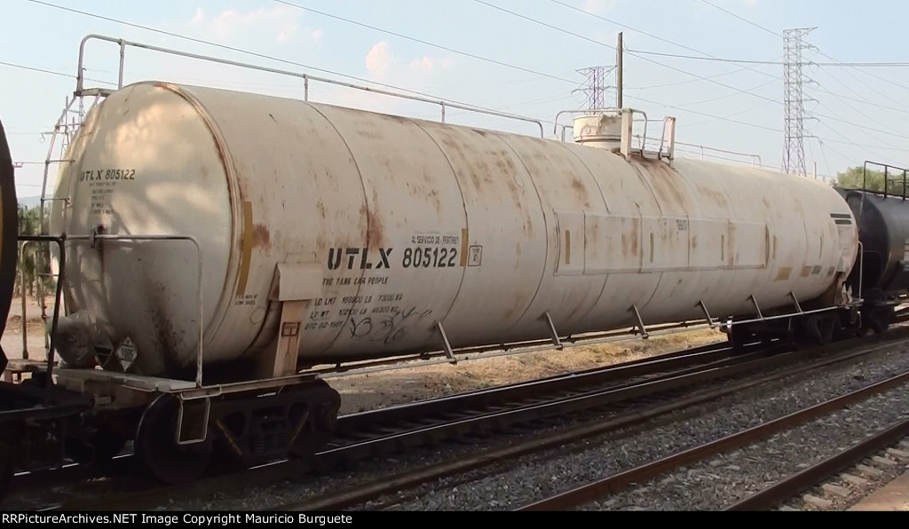 UTLX tank car