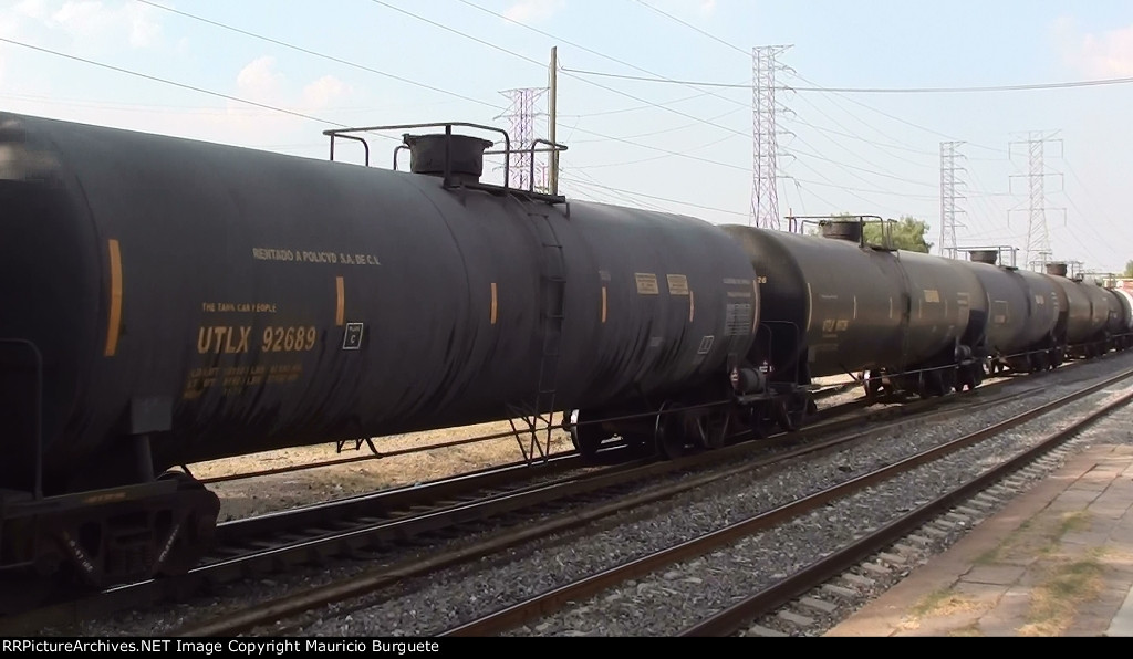 Chemical train passing by Teotihuacan